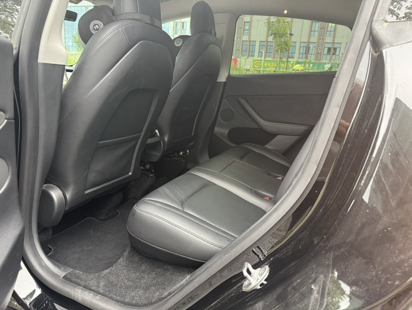 Tesla Model Y 2021 #5 Tesla Model Y 2021 car image #5