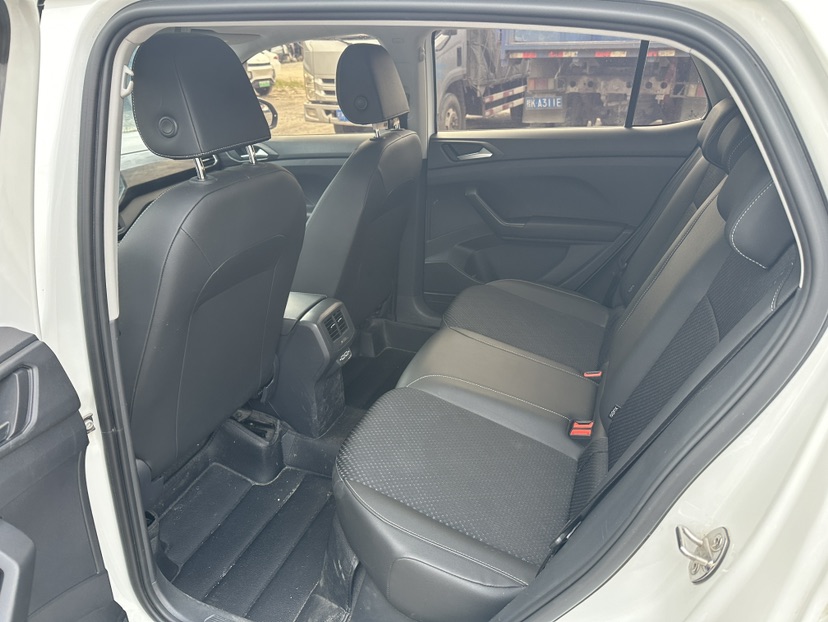 Volkswagen Tacqua 2020 car image #8