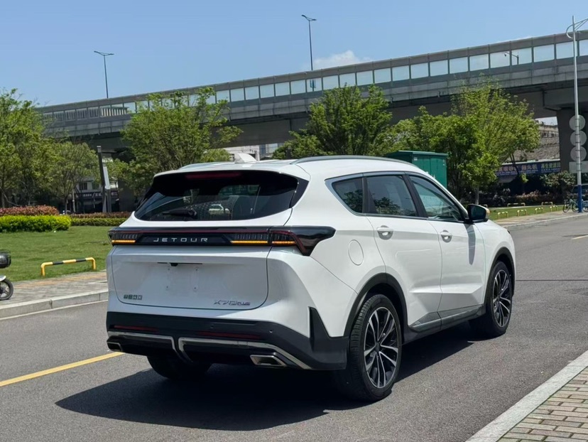 Jetour X70 PLUS 2024 #6 Jetour X70 PLUS 2024 car image #6