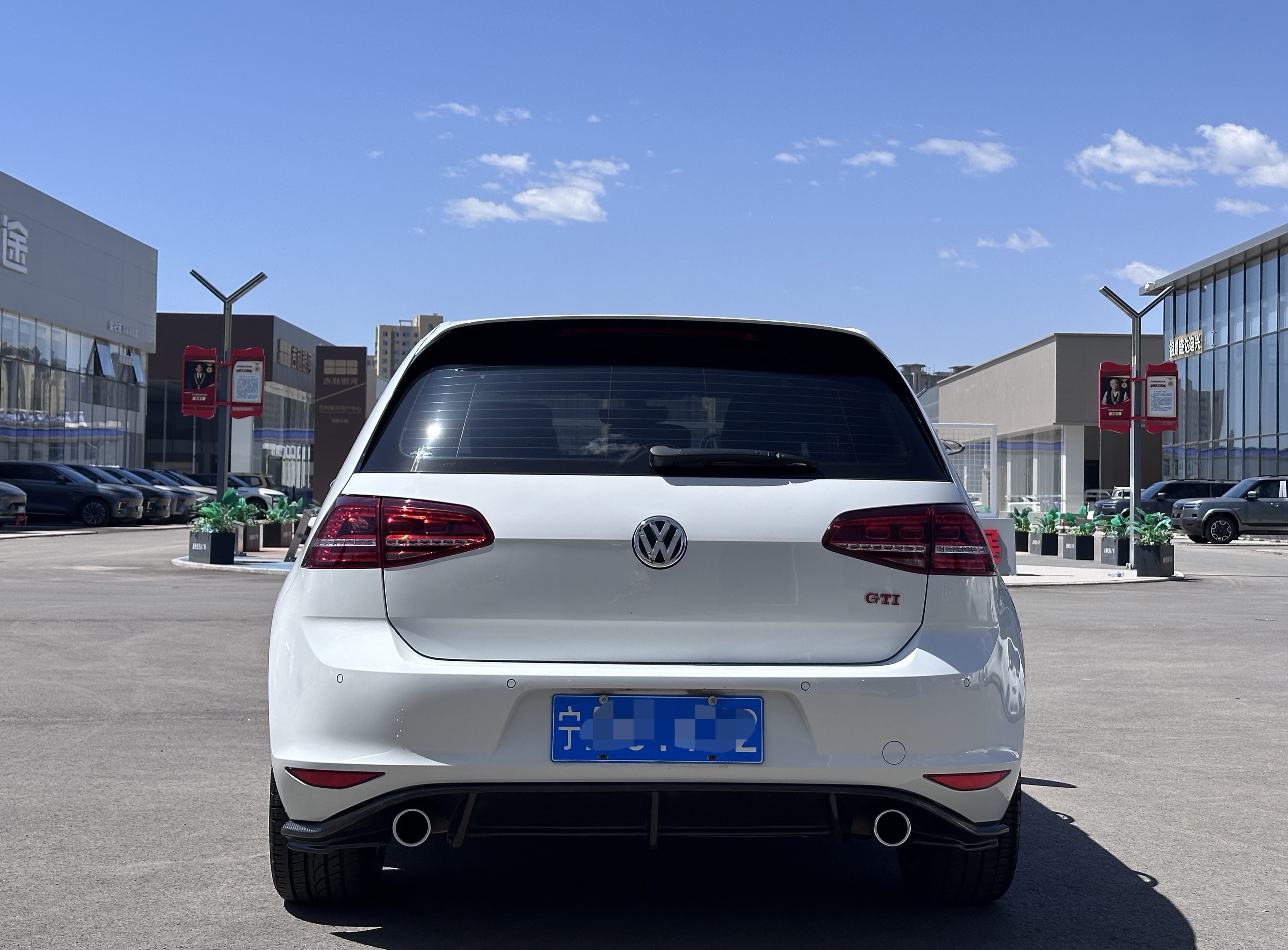 Volkswagen GolfGTI 2018 #5 Volkswagen GolfGTI 2018 car image #5