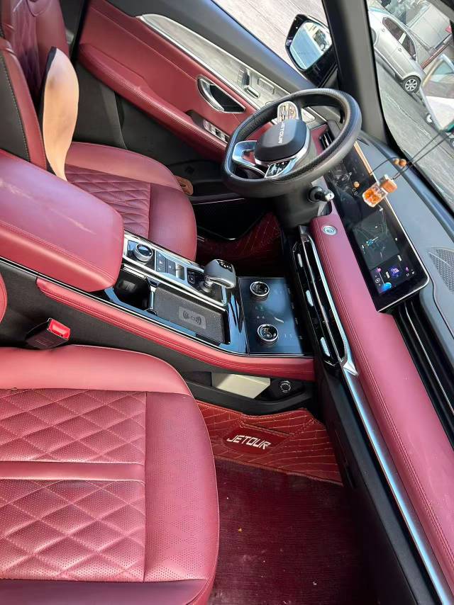 Jetour X70 PLUS 2024 #4 Jetour X70 PLUS 2024 car image #4