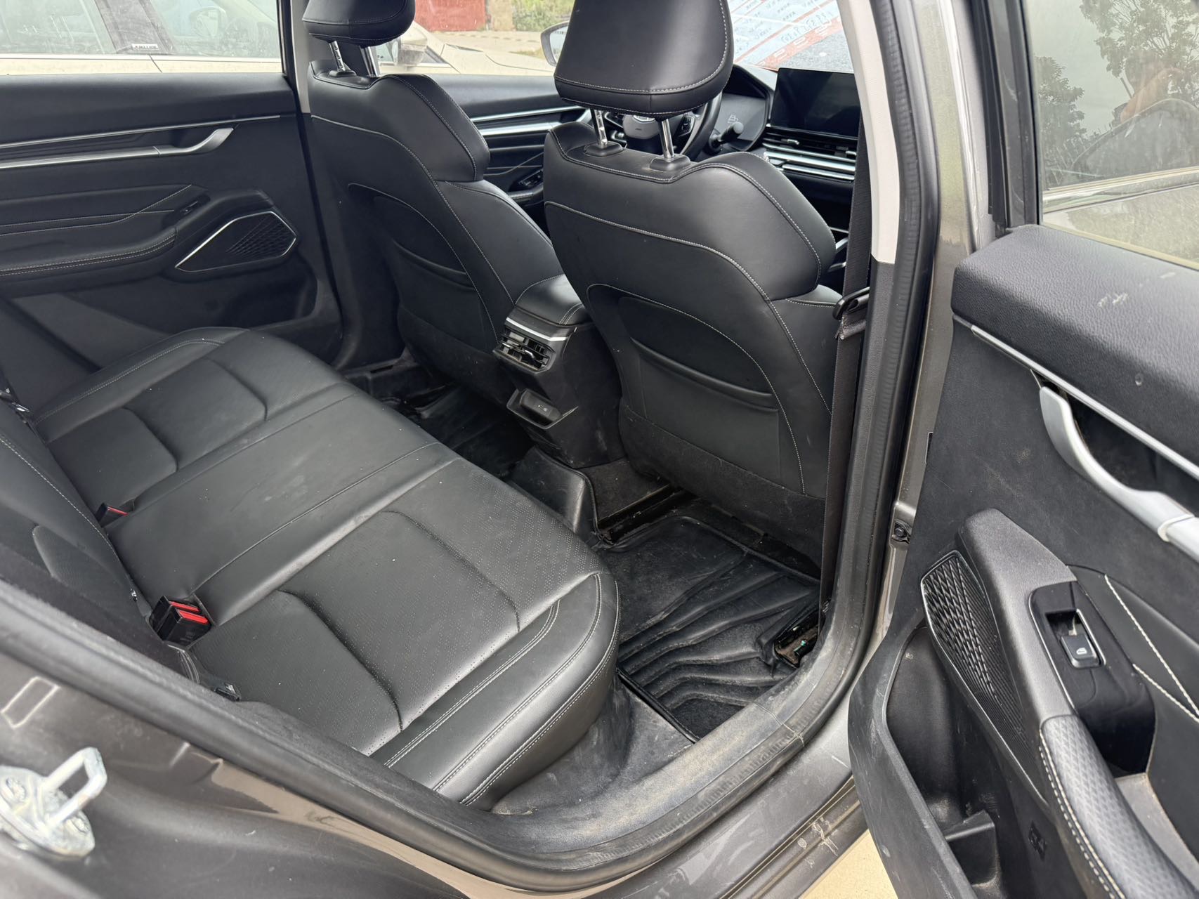 GEELY Emgrand 2022 #4 GEELY Emgrand 2022 car image #4