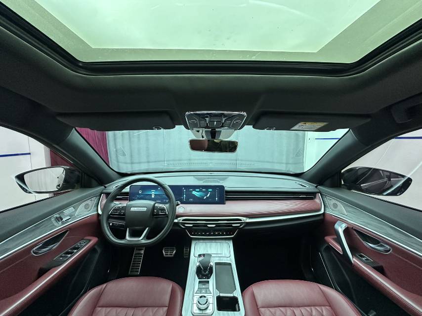 Jetour X70 PLUS 2023 car image #9