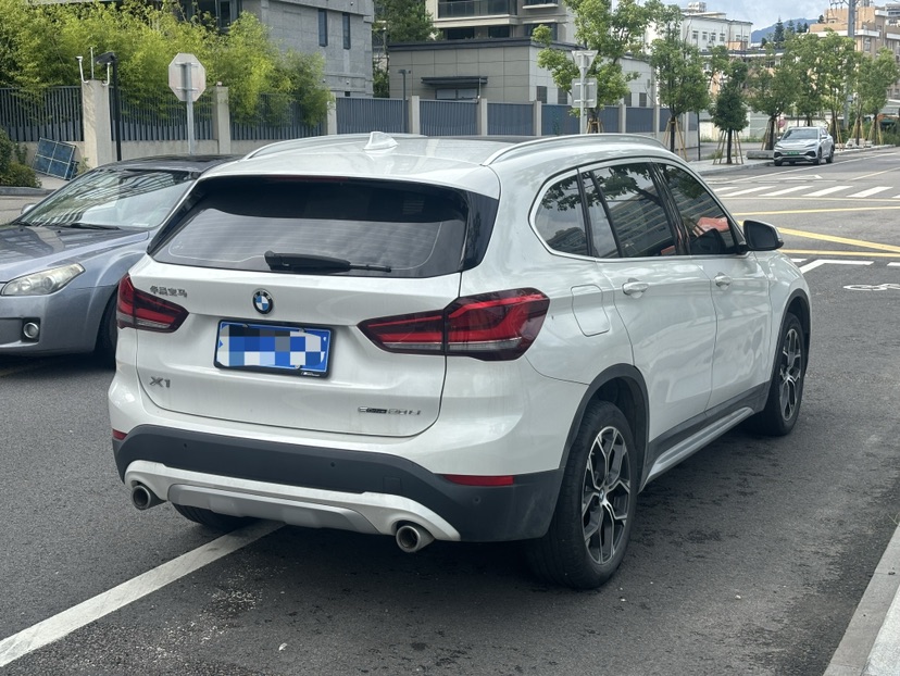 BMW X1 2022 #9 BMW X1 2022 car image #9