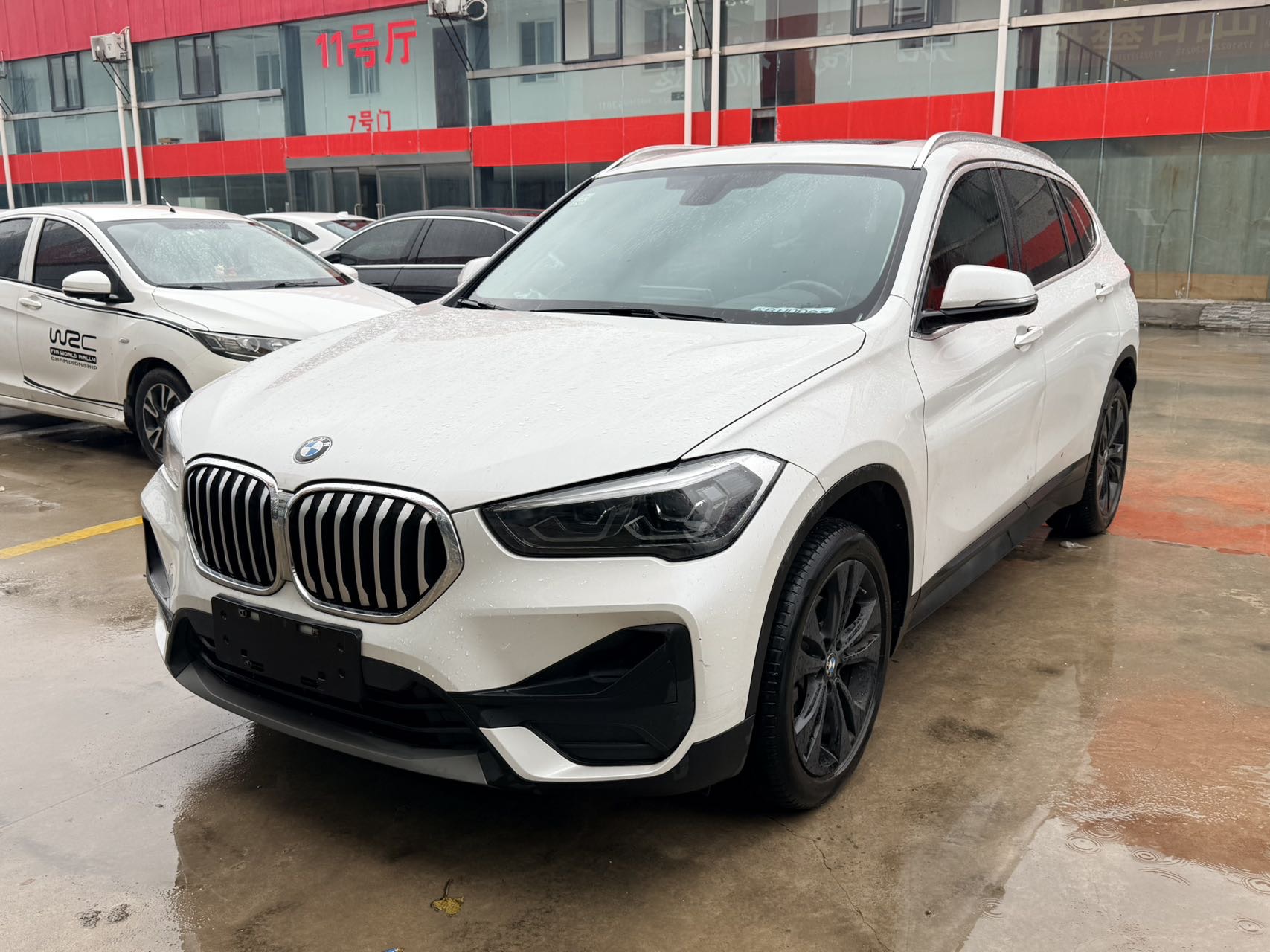 BMW X1 2021 BMW X1 2021 car image