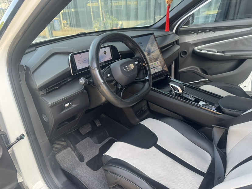 GEELY Boyue 2024 car image #9