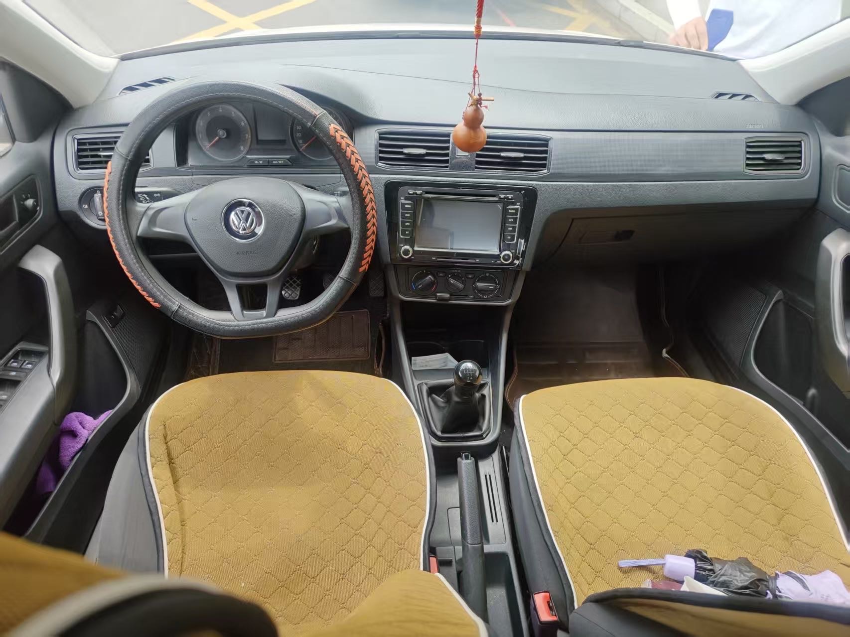 Volkswagen Santana 2016 car image #5