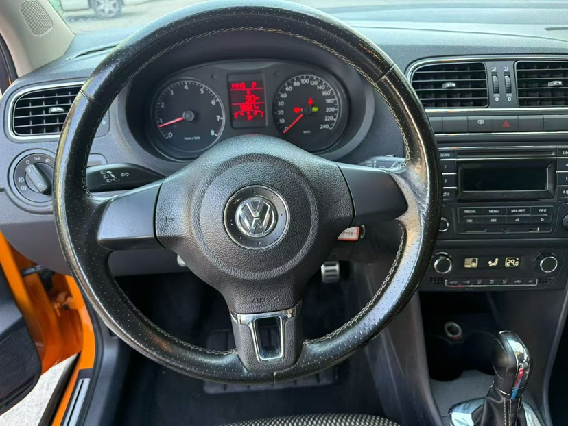 Volkswagen Polo 2014 #5 Volkswagen Polo 2014 car image #5