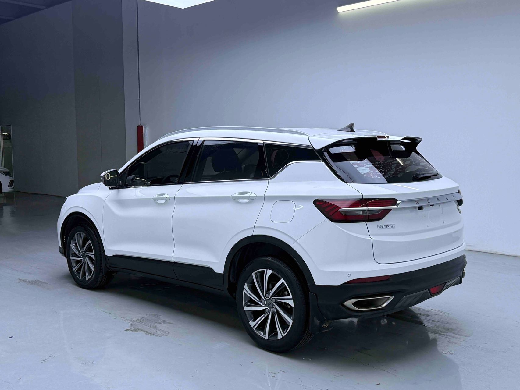 GEELY Coolray 2020 car image #4