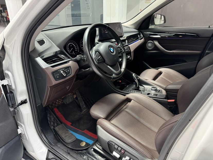 BMW X1 2021 car image #11