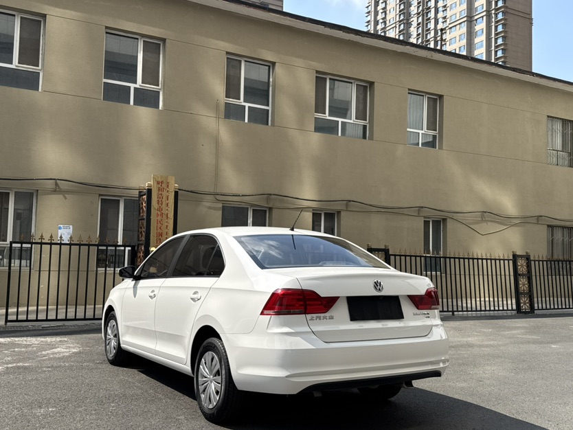 Volkswagen Santana 2018 car image #7