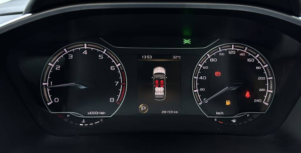 GEELY Coolray 2022 car image #11