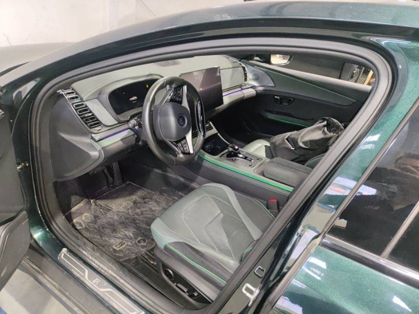 BYD Han 2022 #4 BYD Han 2022 car image #4