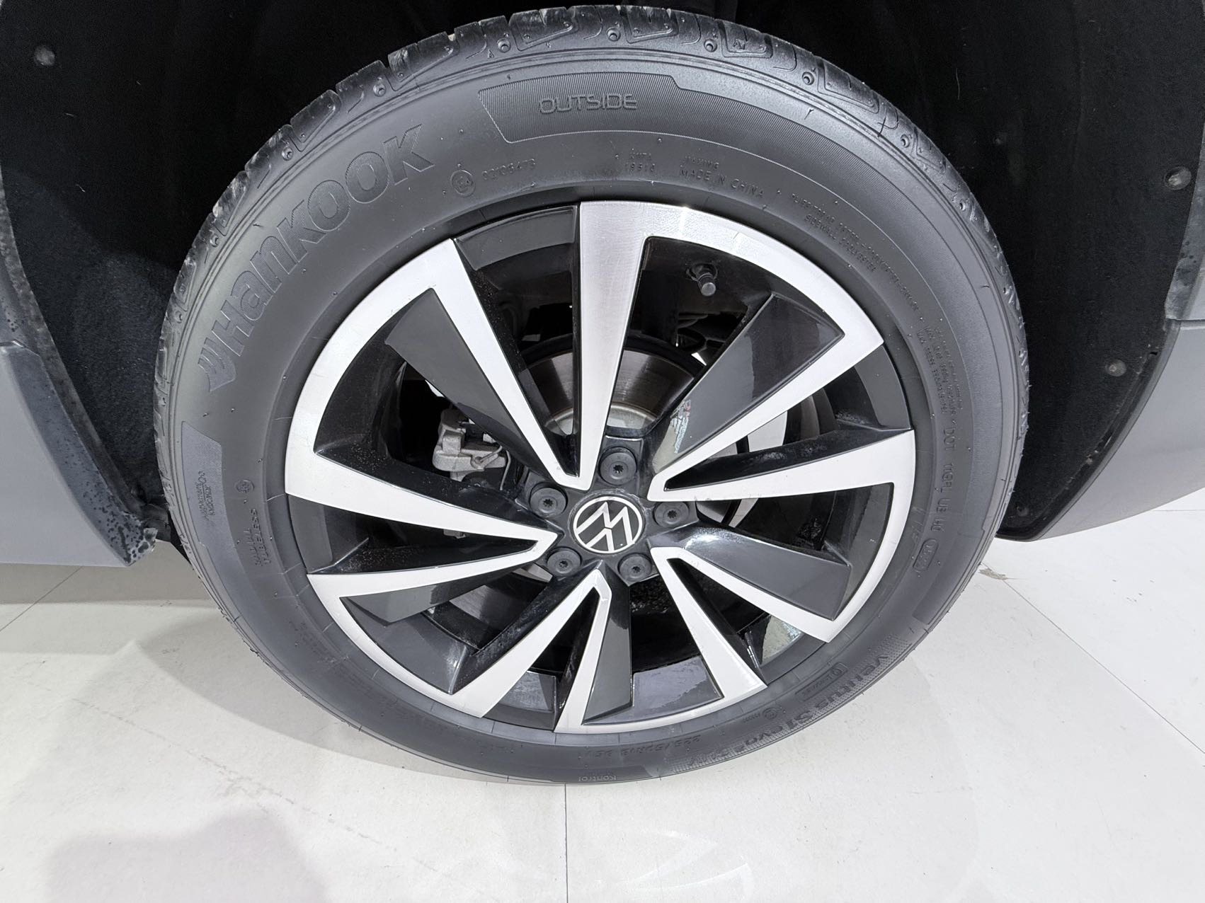 Volkswagen Tharu 2022 car image #14