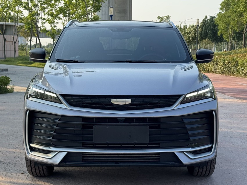 GEELY Coolray 2025 #2 GEELY Coolray 2025 car image #2