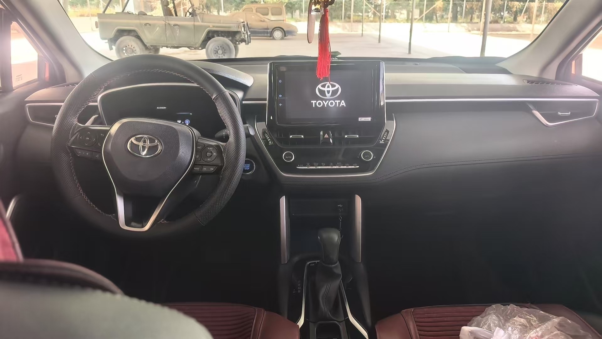 Toyota Corolla Cross 2023 #9 Toyota Corolla Cross 2023 car image #9