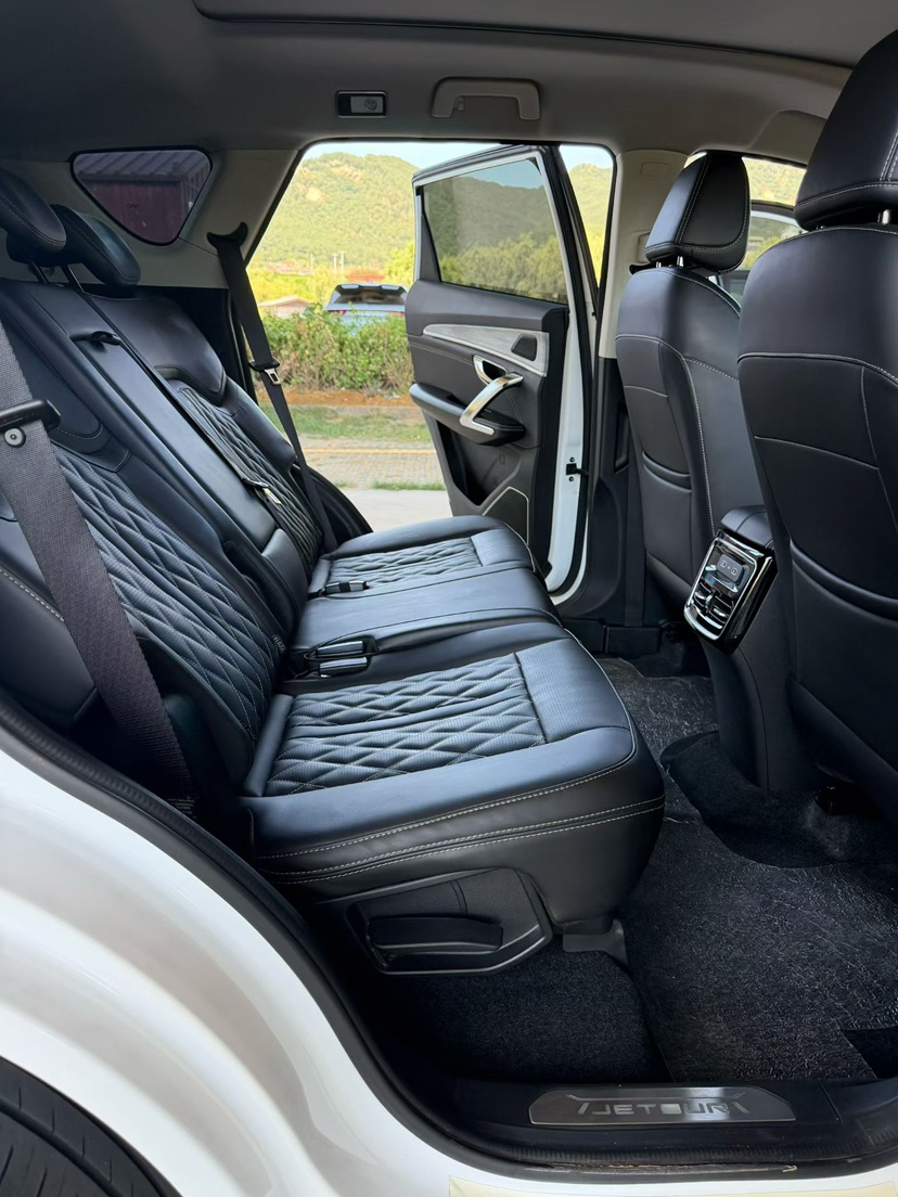 Jetour X70 PLUS 2022 #8 Jetour X70 PLUS 2022 car image #8