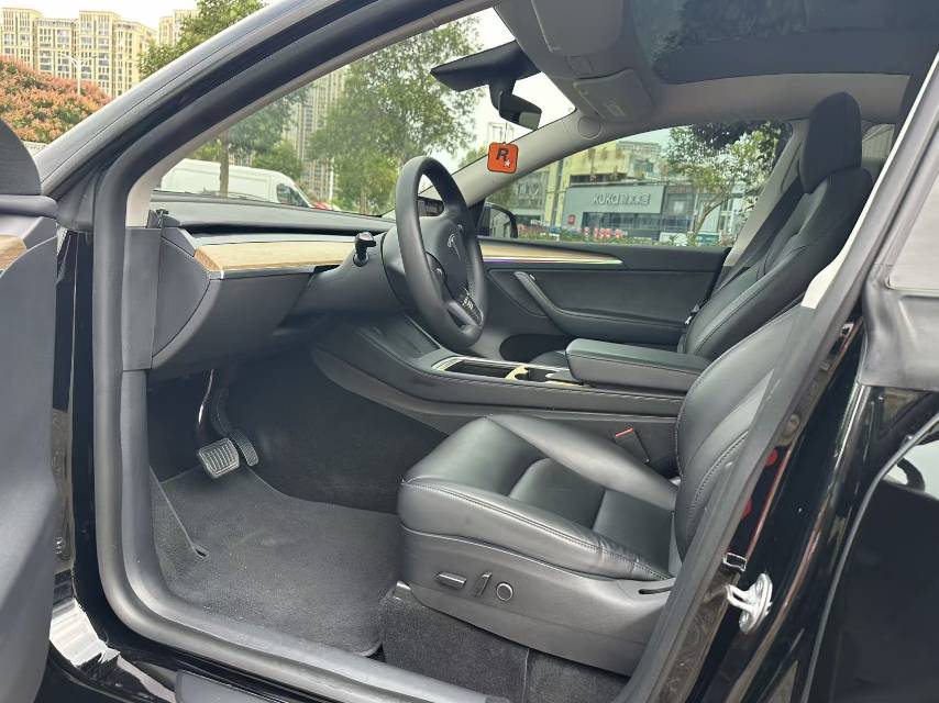 Tesla Model Y 2021 #7 Tesla Model Y 2021 car image #7