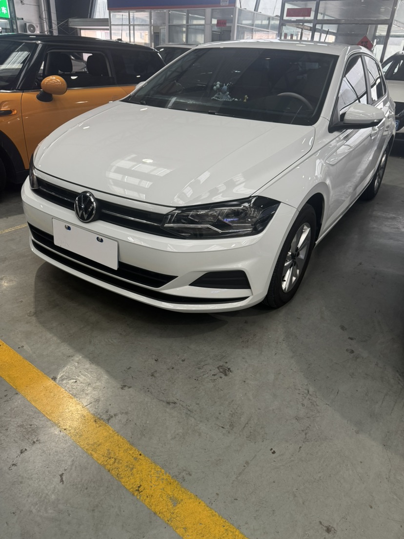 Volkswagen Polo 2023 car image 