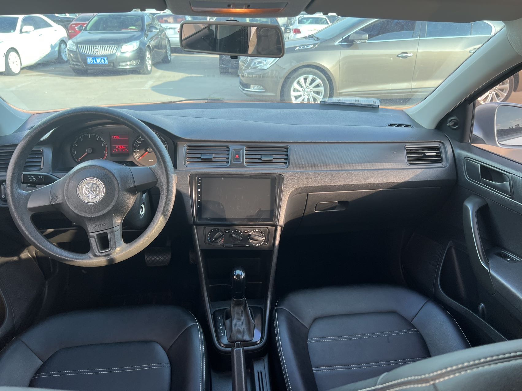 Volkswagen Santana 2014 car image #6