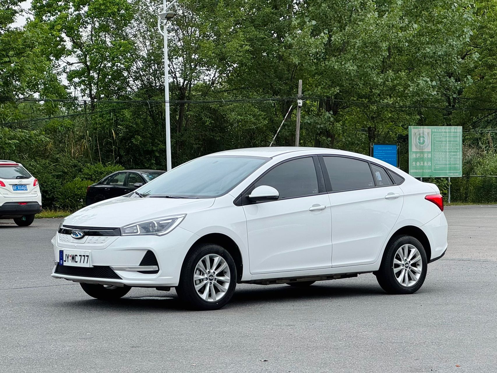 2025 2025 car image