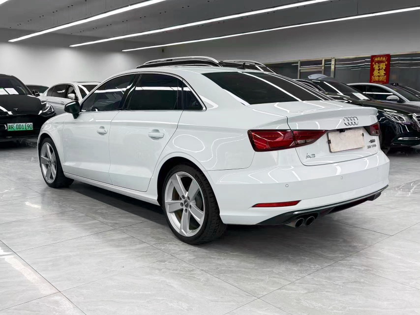 Audi A3 2019 car image #4