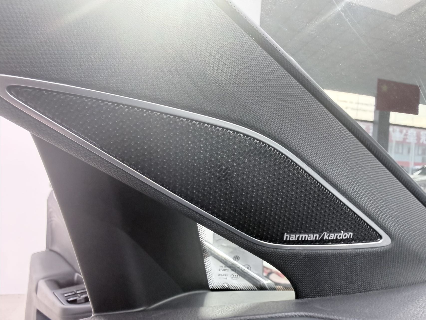 Volkswagen Golf 2024 car image #7