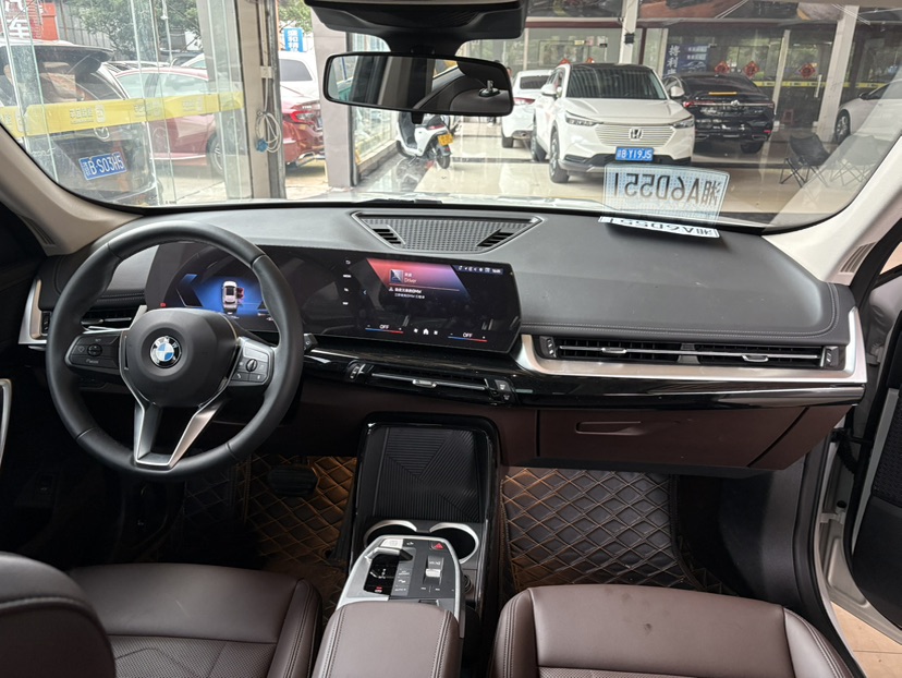 BMW X1 2024 car image #7