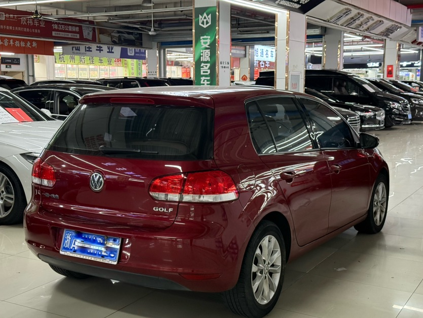 Volkswagen Golf 2013 car image #6