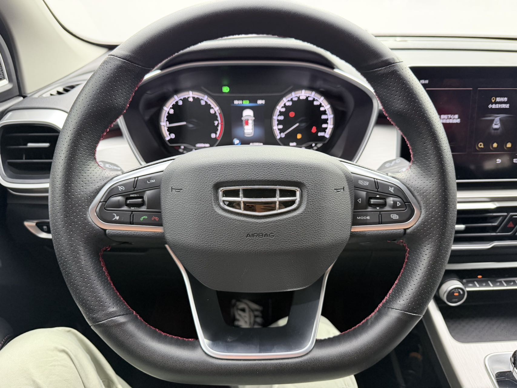 GEELY Coolray 2023 immagine di auto #10