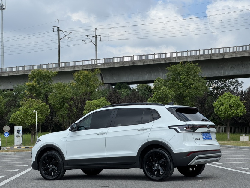 Volkswagen Tharu 2026 car image #9
