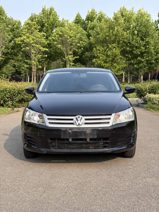 Volkswagen Santana 2015 car image #2
