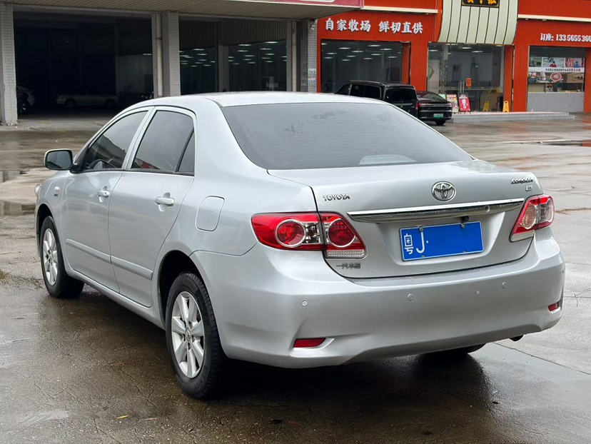 Toyota Corolla 2011 #7 Toyota Corolla 2011 car image #7