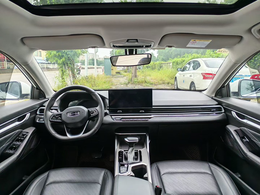 GEELY Emgrand 2024 #4 GEELY Emgrand 2024 imagen de coche #4