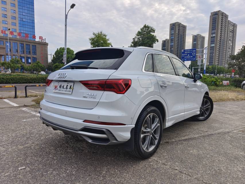 Audi Q3 2021 #4 Audi Q3 2021 car image #4