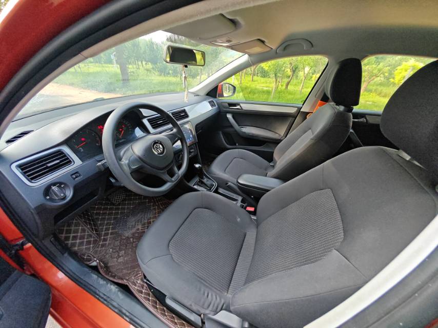 Volkswagen Santana 2015 car image #7