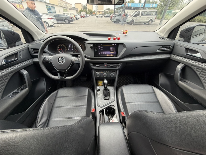 Volkswagen Tharu 2022 car image #8