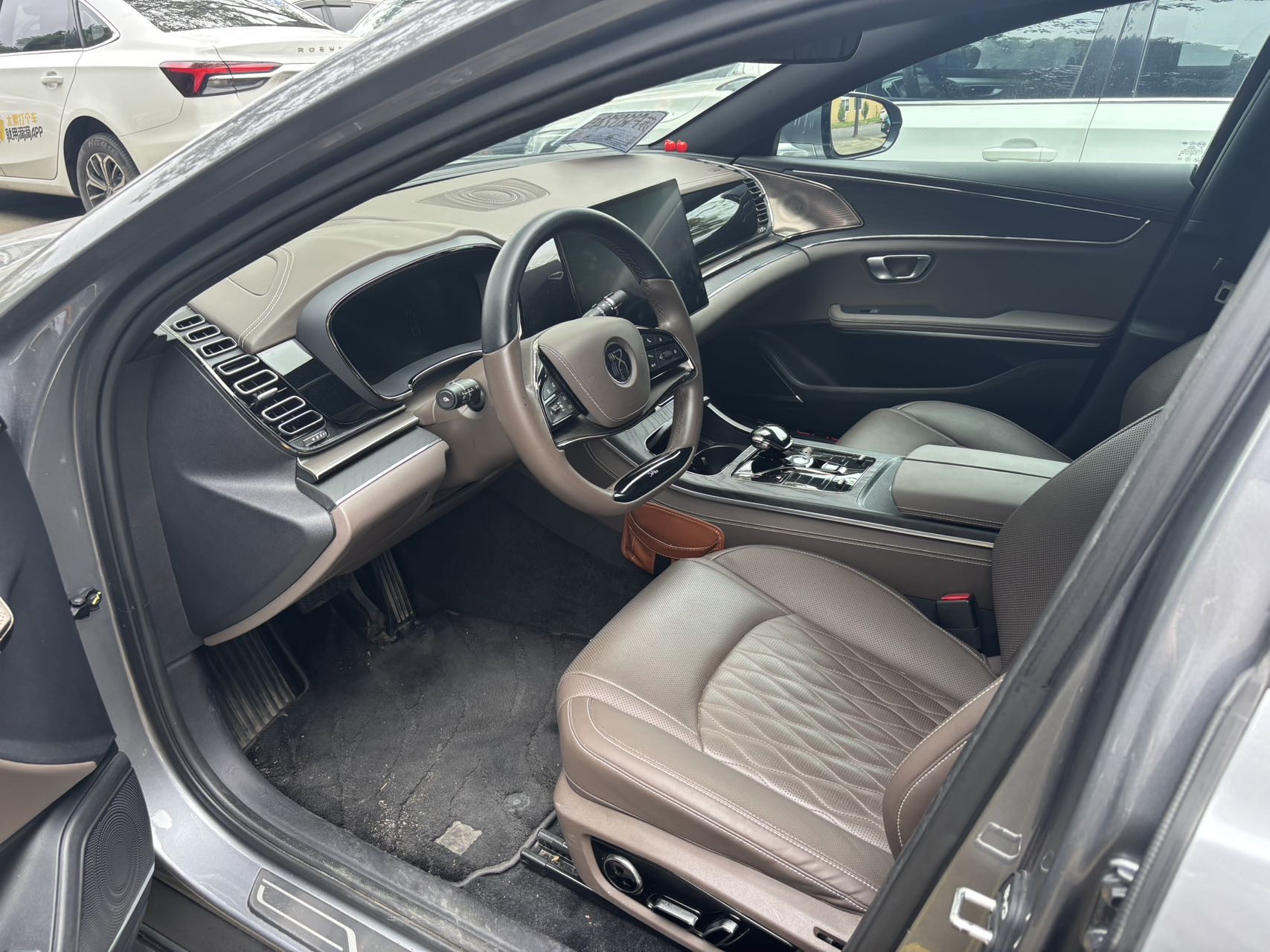 BYD Han 2021 #2 BYD Han 2021 car image #2