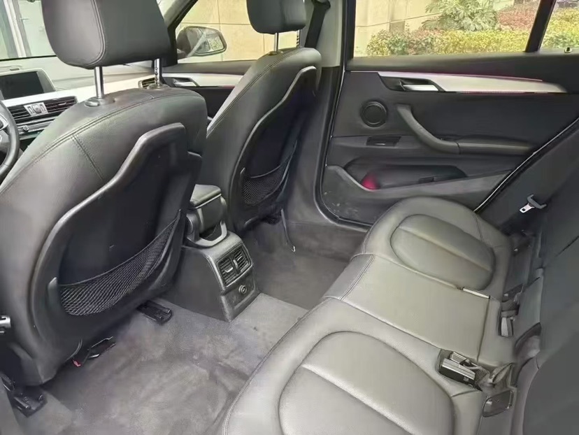 BMW X1 2018 #4 BMW X1 2018 car image #4