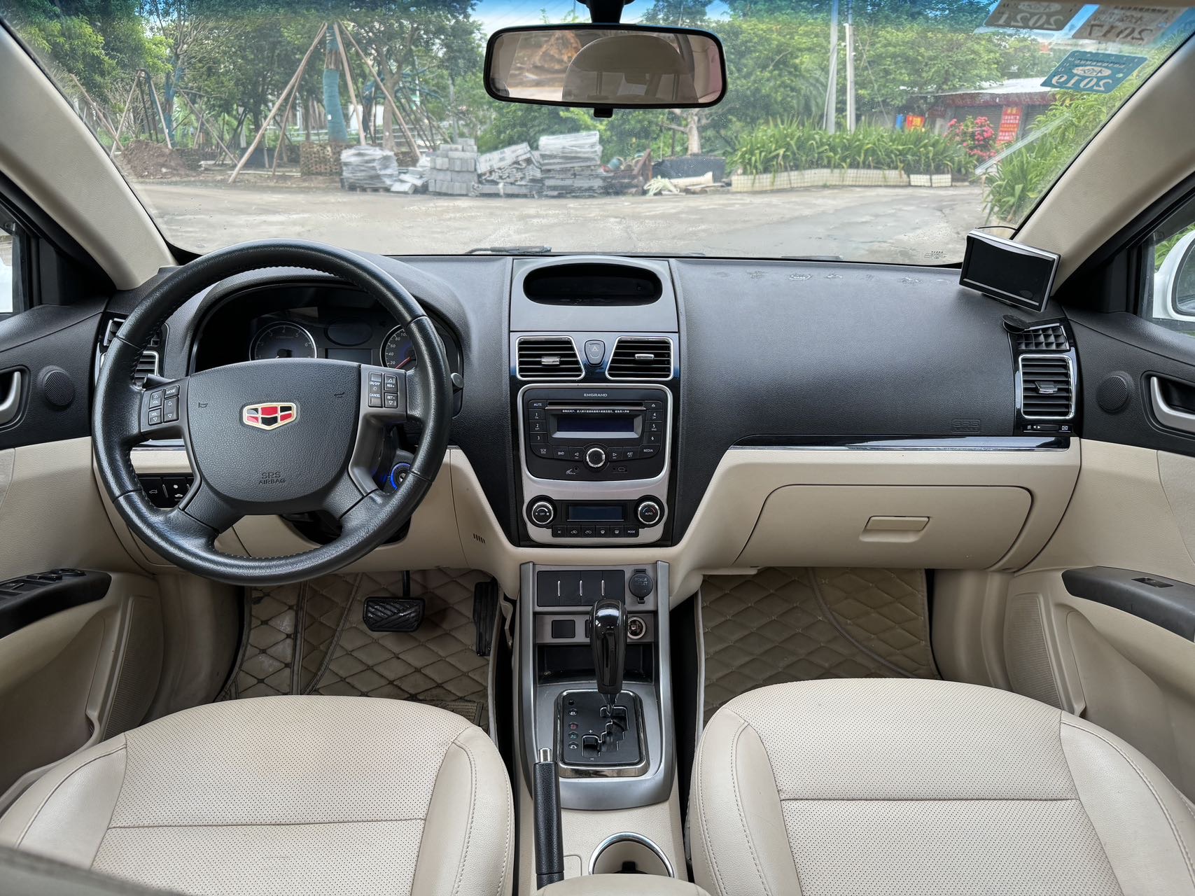 GEELY Emgrand Classic 2015 car image #13