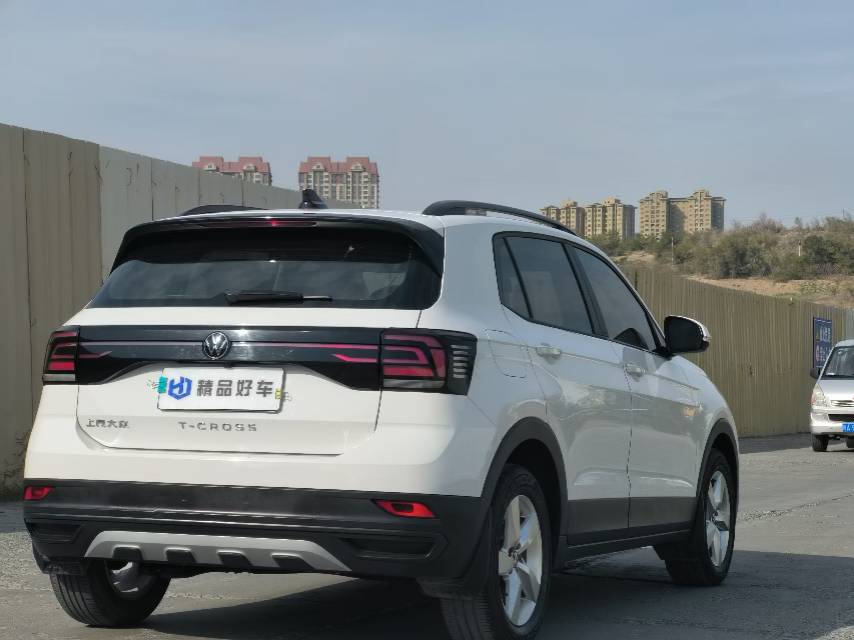 Volkswagen T-Cross 2022 car image #7