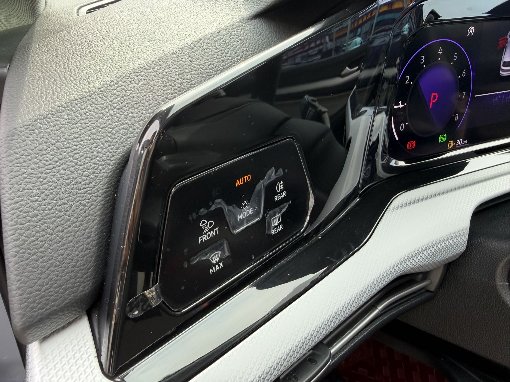 Volkswagen Golf 2022 car image #8