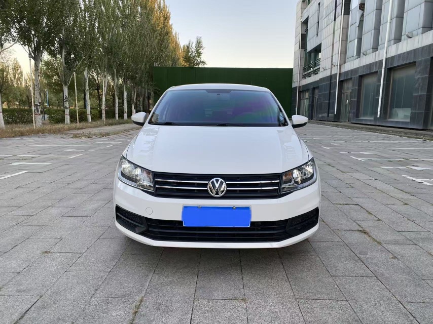 Volkswagen Santana 2021 car image #2
