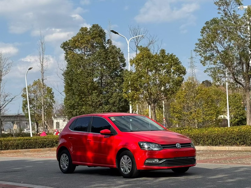 Volkswagen Polo 2018 car image #4