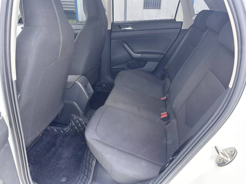 Volkswagen Polo 2021 car image #10