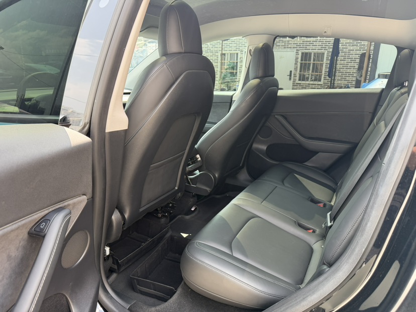 Tesla Model Y 2021 #6 Tesla Model Y 2021 car image #6
