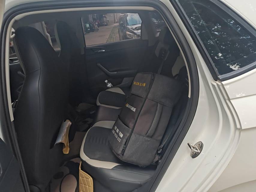 Volkswagen Polo 2021 car image #5