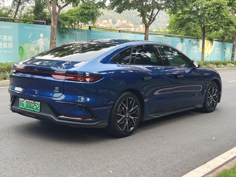 BYD Han 2022 #3 BYD Han 2022 car image #3