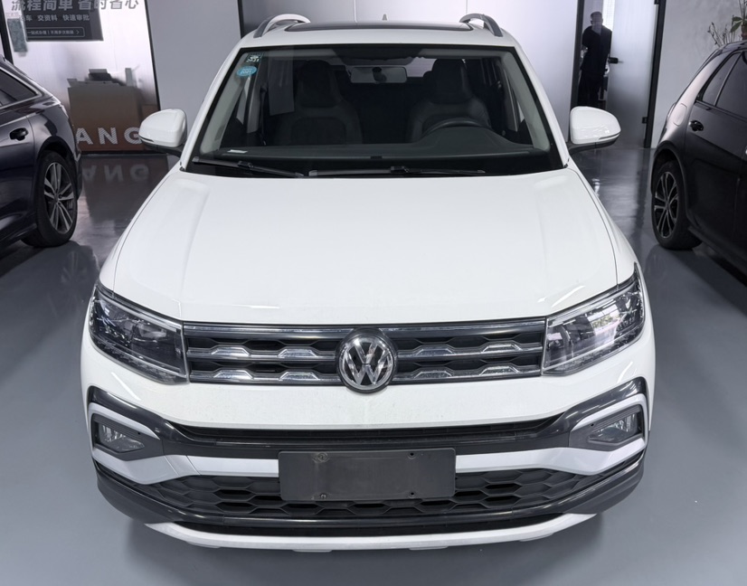 Volkswagen T-Cross 2019 #2 Volkswagen T-Cross 2019 car image #2