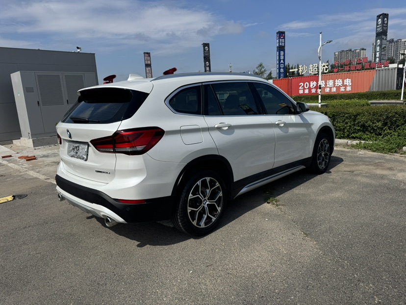 BMW X1 2022 #4 BMW X1 2022 car image #4